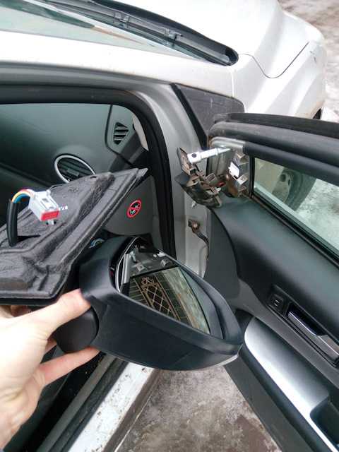 11.6. ford focus ii. снятие наружного зеркала заднего вида, обивки передней и задней дверей — «важно всем» - автотранспортный портал